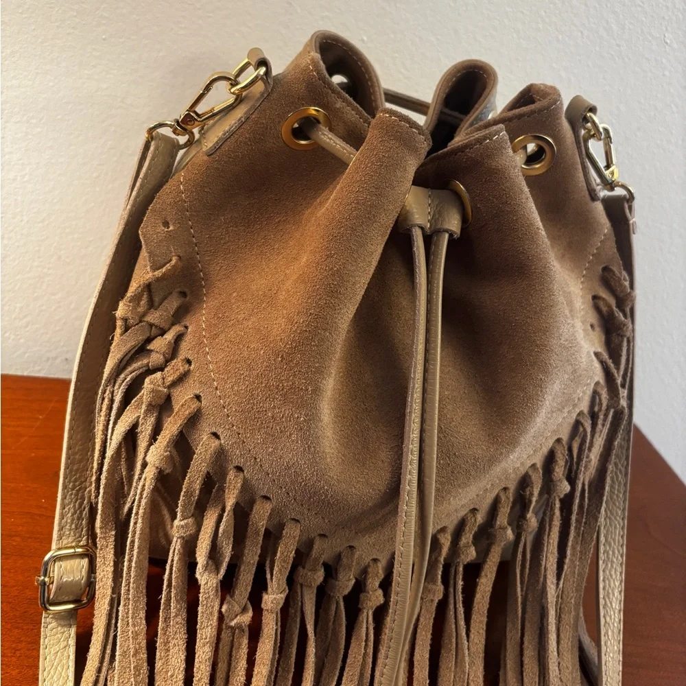 Diva’s Bag Fringe Suede Bucket Bag - Picture 2 of 14
